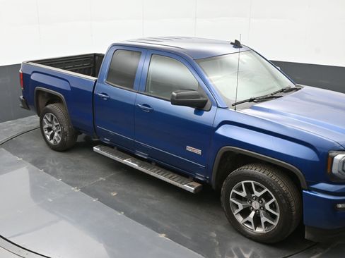 Used 2017 GMC Sierra 1500 SLT w/ All Terrain Package image 28