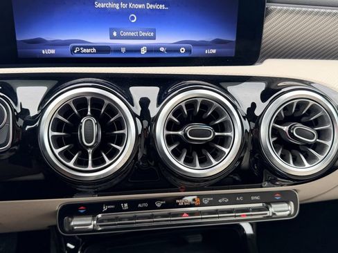 Used 2025 Mercedes-Benz CLA 250 4MATIC w/ Winter Package image 18