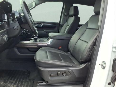 Used 2025 Chevrolet Silverado 1500 LTZ AWD/4WD image 11