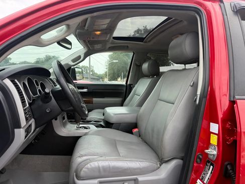 Used 2011 Toyota Tundra Limited w/ Memory Pkg AWD/4WD image 10