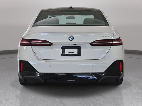 Used 2026 BMW 530i w/ Executive Package RWD image 8
