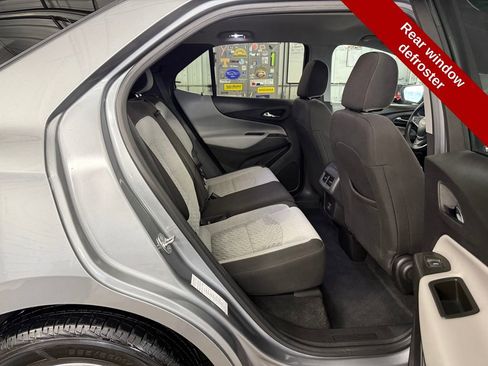 Used 2024 Chevrolet Equinox LT image 33