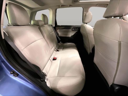 Used 2017 Subaru Forester 2.5i Premium w/ All-Weather Package AWD/4WD image 20