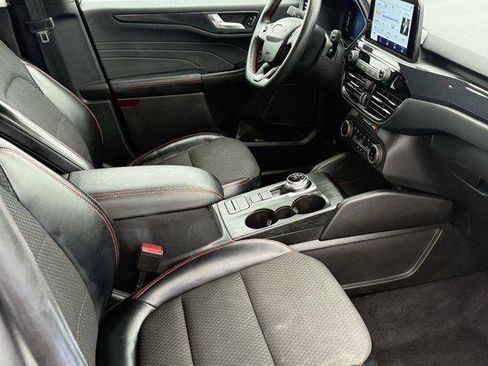 Used 2023 Ford Escape ST-Line image 11