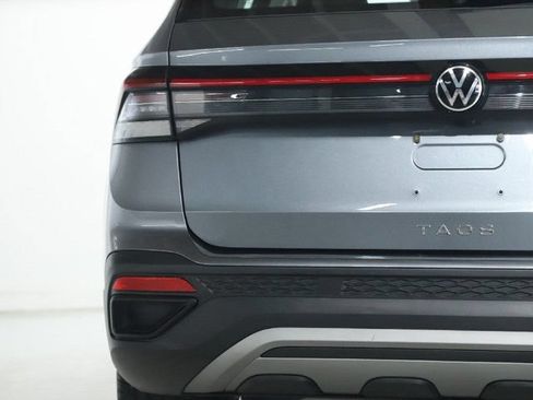 Used 2025 Volkswagen Taos S FWD image 43