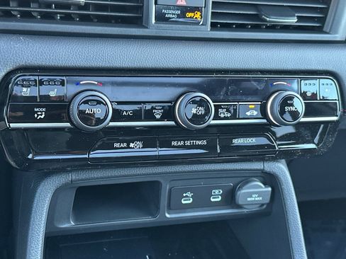 New 2026 Honda Pilot Black Edition image 25