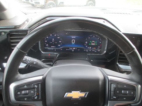 Used 2025 Chevrolet Silverado 1500 LT image 29