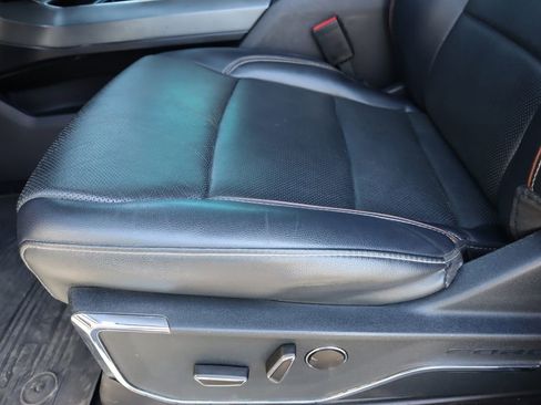 Used 2021 Ford F150 Lariat w/ Equipment Group 502A High image 21