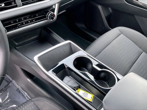 Used 2025 Chevrolet Equinox LT image 15