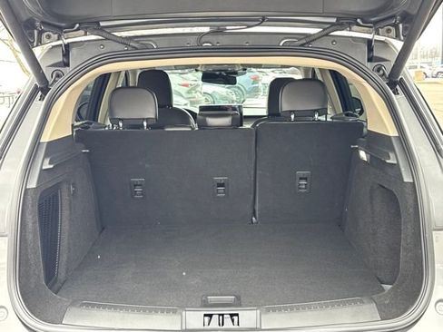 Used 2025 Lincoln Corsair FWD image 12