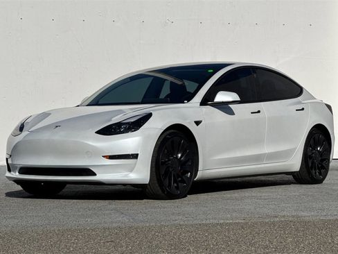 Used 2023 Tesla Model 3 Performance image 8