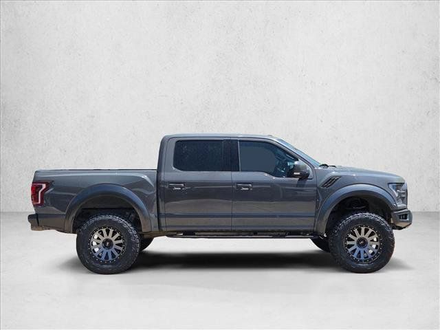 Used 2018 Ford F150 Raptor w/ Equipment Group 802A Luxury AWD/4WD image 4