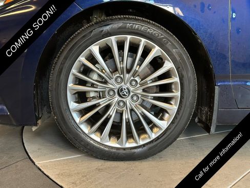 Used 2022 Toyota Avalon Limited w/ Advanced Safety Package FWD image 25