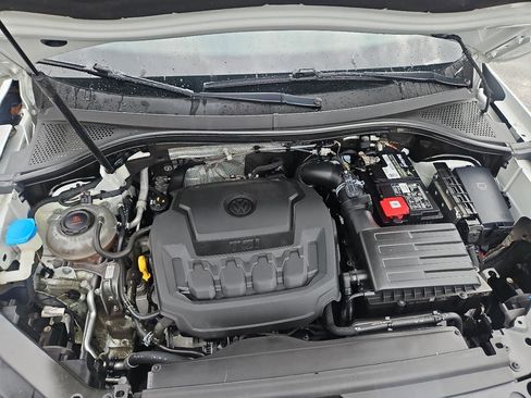 Used 2018 Volkswagen Tiguan SE w/ 3rd Row Seat Package image 37