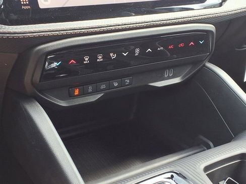 New 2026 Jeep Cherokee Overland w/ Trailer Tow Group AWD/4WD image 5