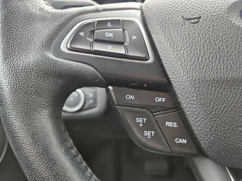 Used 2018 Ford Escape Titanium AWD/4WD image 17