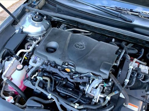 Used 2019 Toyota Avalon Limited FWD image 32