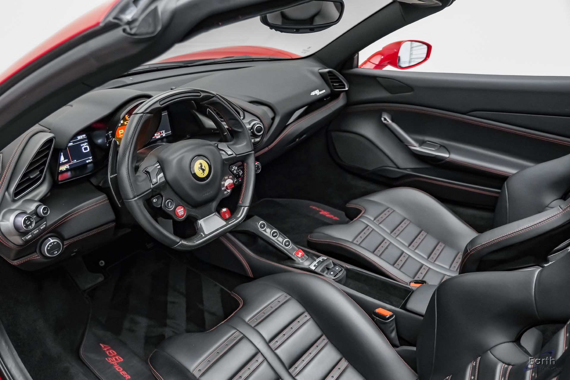 Used 2018 Ferrari 488 Spider RWD image 3