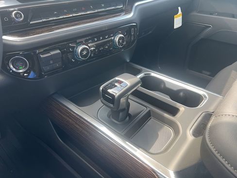 New 2026 GMC Sierra 1500 Elevation image 35