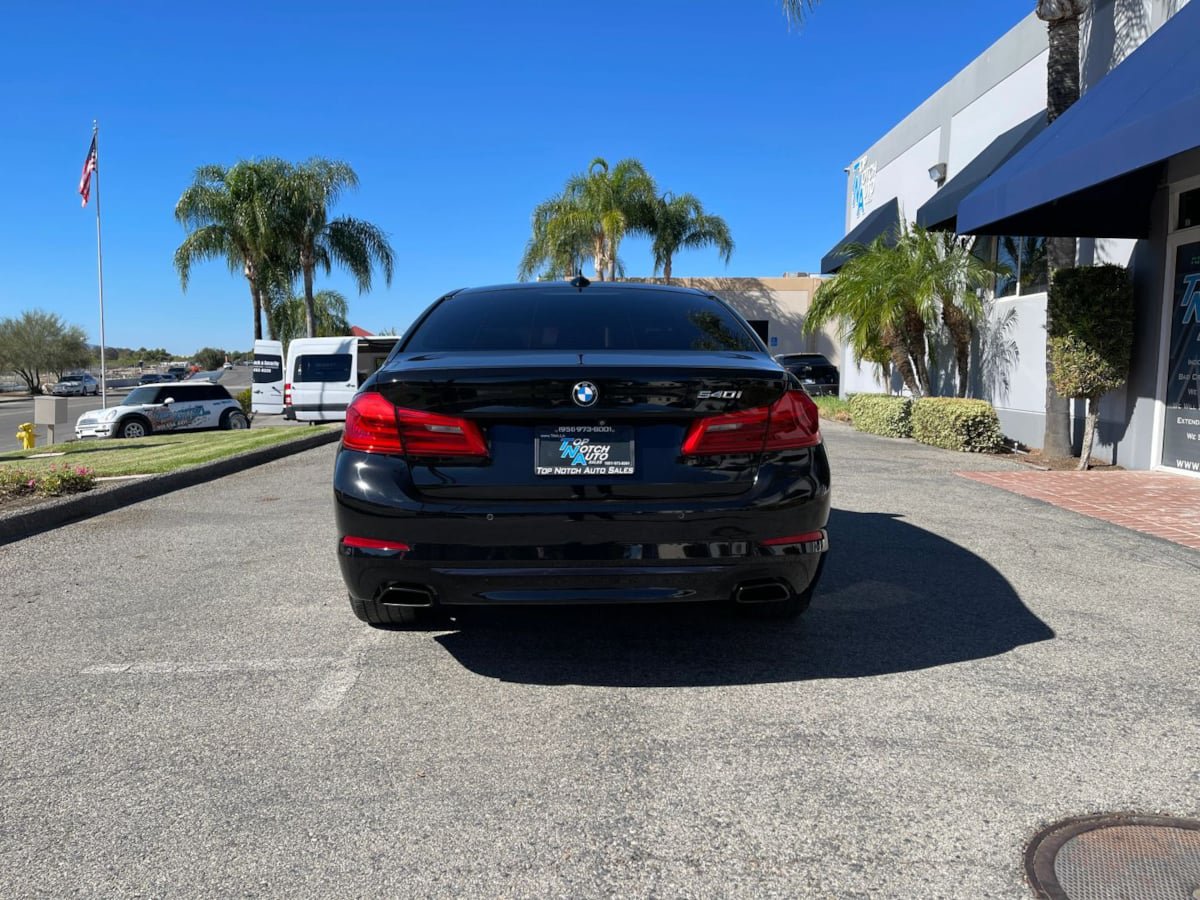 Used 2018 BMW 540i w/ Premium Package RWD image 6