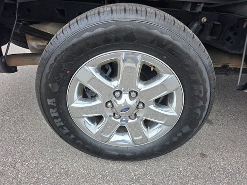 Used 2014 Ford F150 XLT w/ Equipment Group 302A Luxury image 17