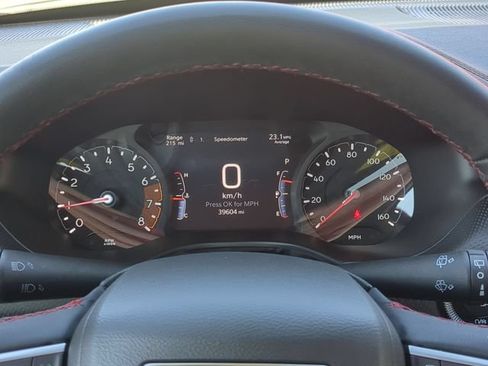 Used 2025 Jeep Compass Trailhawk AWD/4WD image 29