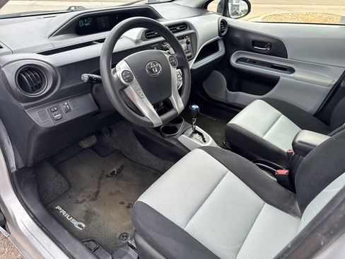 Used 2012 Toyota Prius C Two image 18