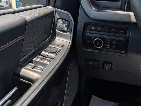 Used 2024 Ford F250 Platinum AWD/4WD image 63