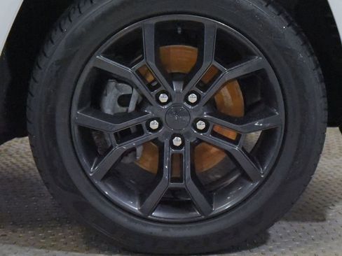 Used 2024 Jeep Grand Cherokee Limited 4xe image 13