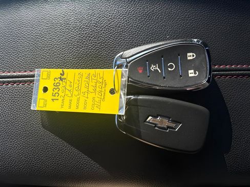 Used 2022 Chevrolet Equinox RS w/ Infotainment Package image 31