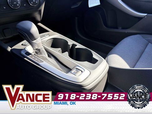 Used 2025 Chevrolet Trax LS w/ LS Convenience Package image 20