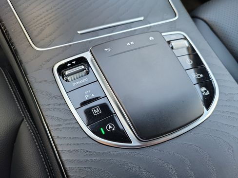 Used 2022 Mercedes-Benz GLC 300 4MATIC Coupe image 24