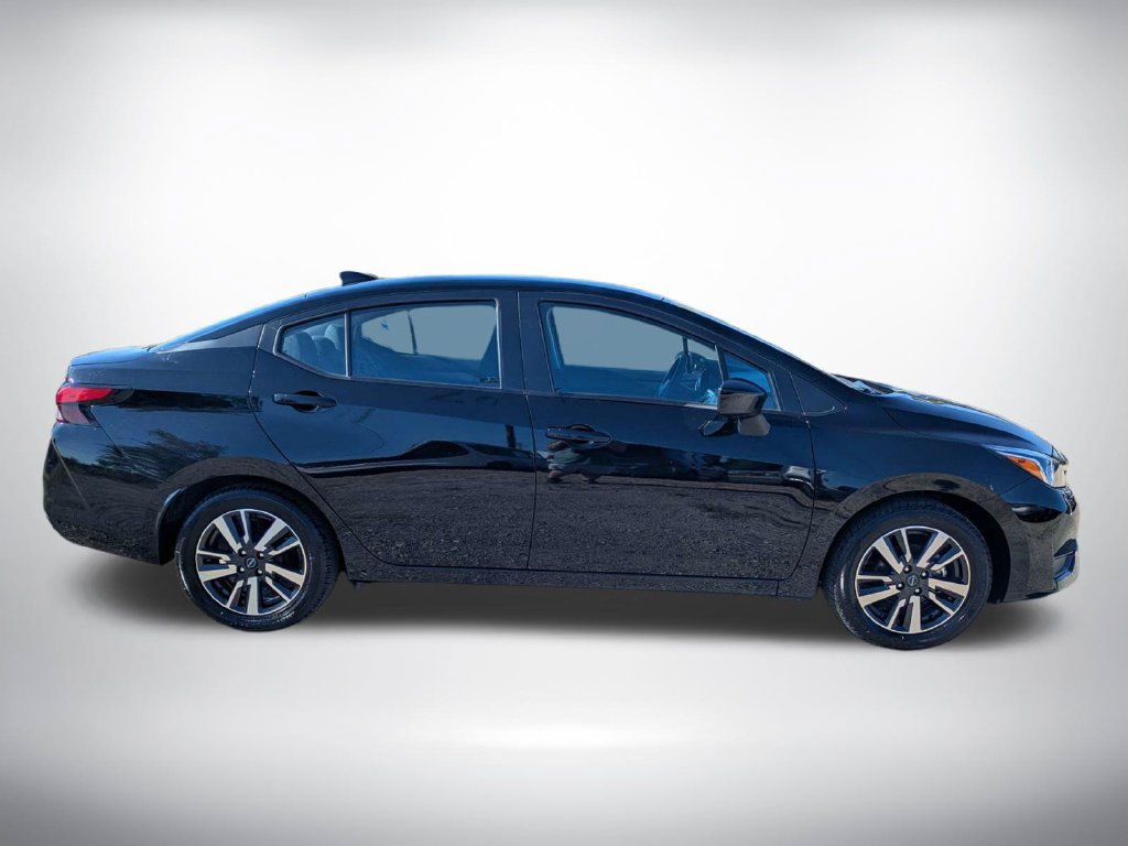 Used 2024 Nissan Versa SV FWD image 2