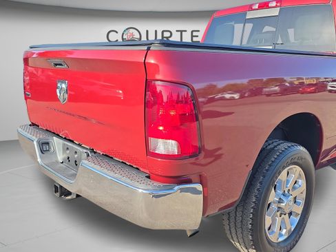 Used 2015 RAM 2500 SLT image 32