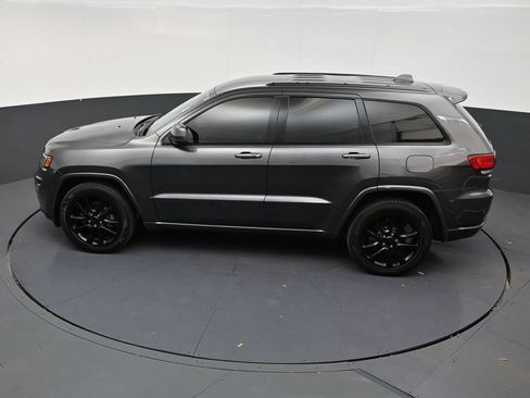 Used 2019 Jeep Grand Cherokee Altitude RWD image 13