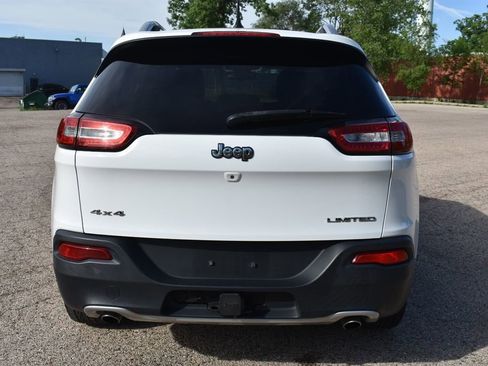 Used 2014 Jeep Cherokee Limited w/ Luxury Group AWD/4WD image 7