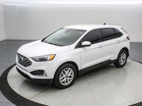 Certified 2022 Ford Edge SEL w/ Convenience Package image 8