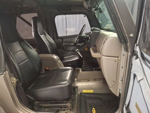 Used 2003 Jeep Wrangler Sahara AWD/4WD image 20