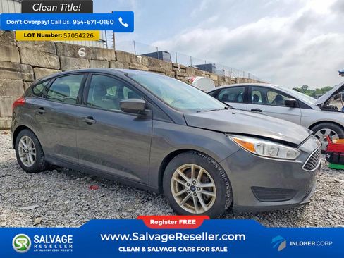 Used 2018 Ford Focus SE FWD image 5