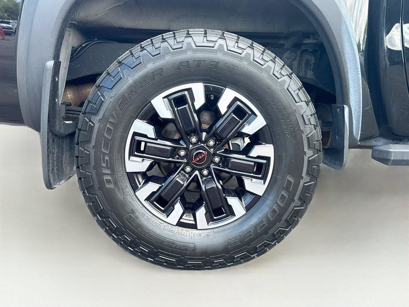 Used 2022 Nissan Frontier PRO-4X w/ Off-Road Protection Package AWD/4WD image 32