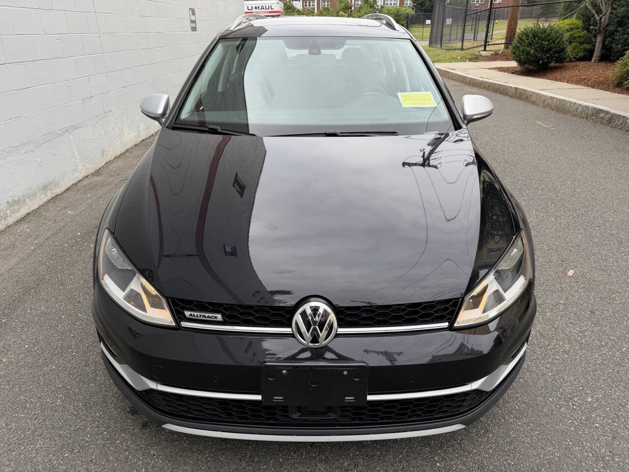 Used 2017 Volkswagen Golf Alltrack SE AWD/4WD image 9