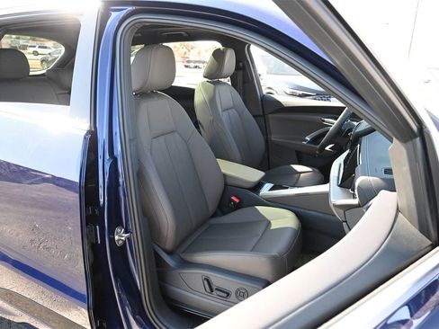 Certified 2025 Audi Q5 Premium w/ Convenience Package AWD/4WD image 23