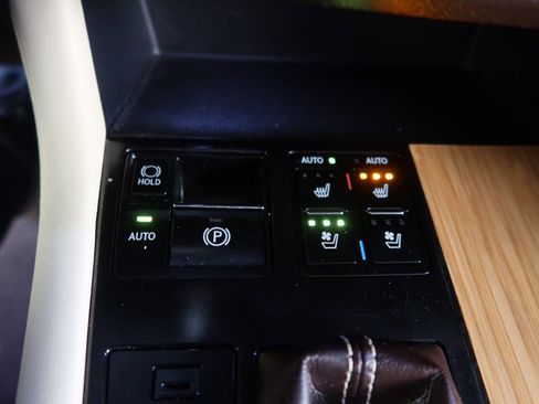 Used 2019 Lexus RX 350L FWD image 29