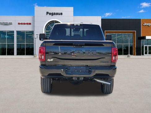 New 2025 RAM 2500 Limited AWD/4WD image 8