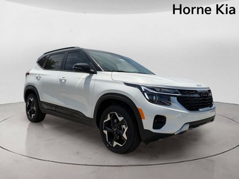 New 2026 Kia Seltos S AWD/4WD image 2