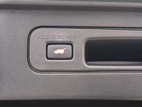 Used 2024 Honda Pilot Touring image 33