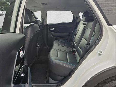 Used 2022 Kia Niro EX Premium image 15