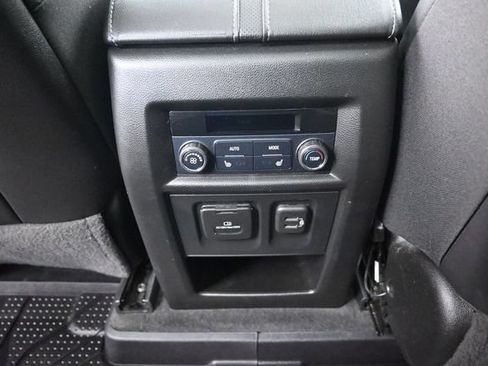 Used 2021 Chevrolet Traverse High Country w/ LPO, Floor Liner Package AWD/4WD image 33