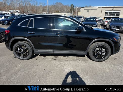 New 2026 Mercedes-Benz GLA 250 4MATIC image 9