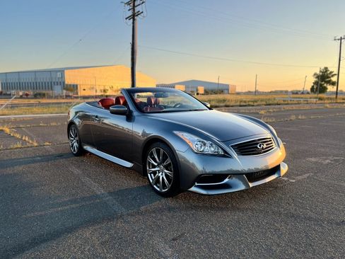 Used 2010 INFINITI G37 Anniversary Edition RWD image 3